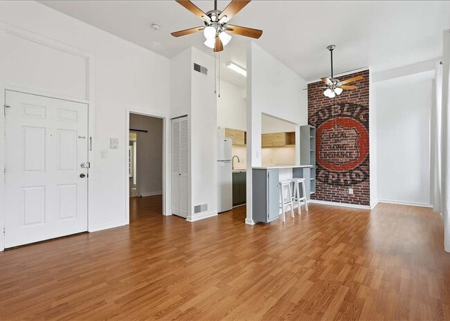 Photo - 600 Lockhart St Unit #3