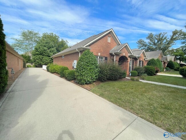 Photo - 28 Belmont Pl