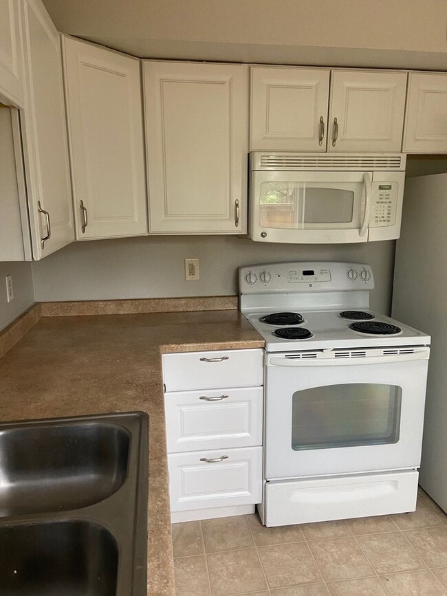 Photo - 1615 Cottonwood Dr Unit 14