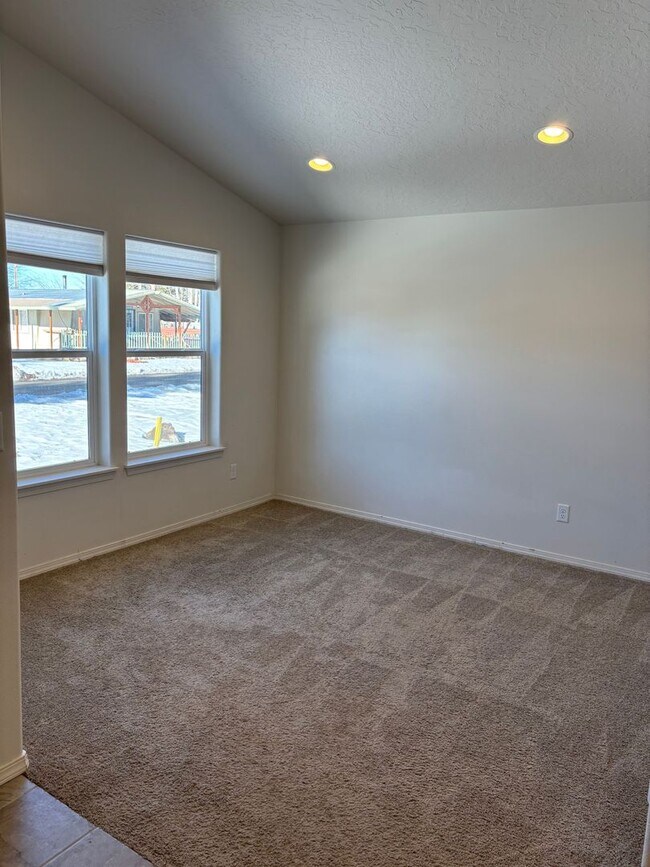 Photo - 51580 Stillwell Unidad 1