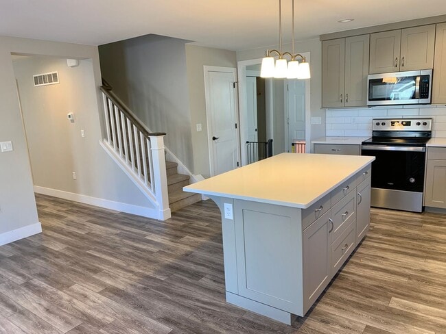 Photo - Stunning 3bd, 2ba Home Close To Downtown Loveland!