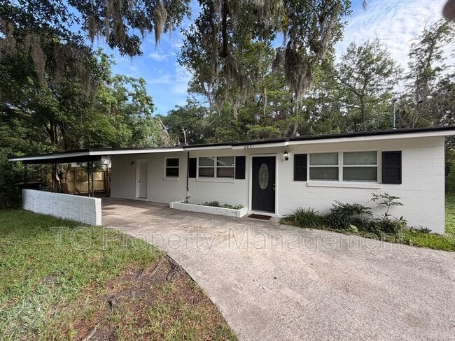 Building Photo - 6631 Bo Peep Dr N