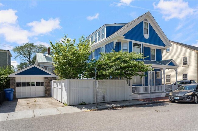 Photo - 21 Division St