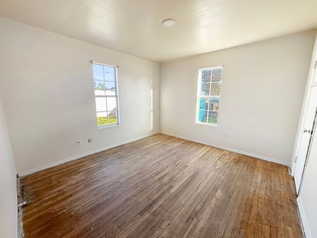 Photo - 606 N 1st St