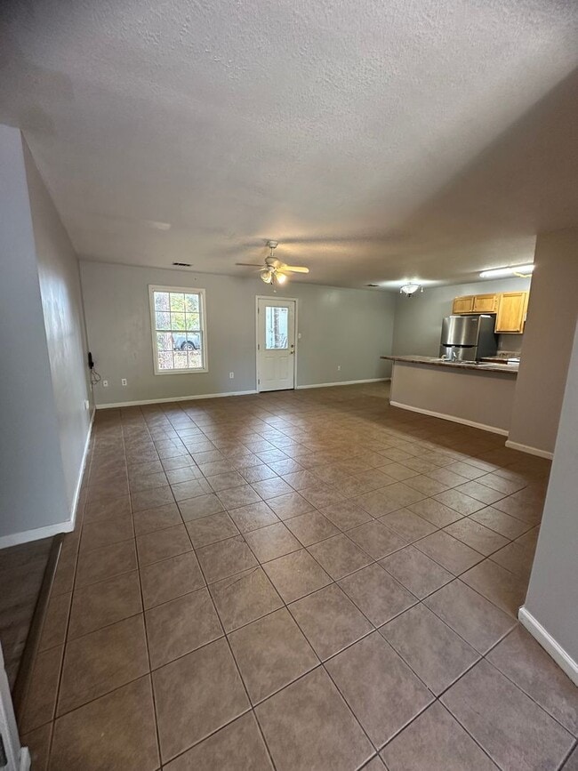 1112 E Lake St Unit C