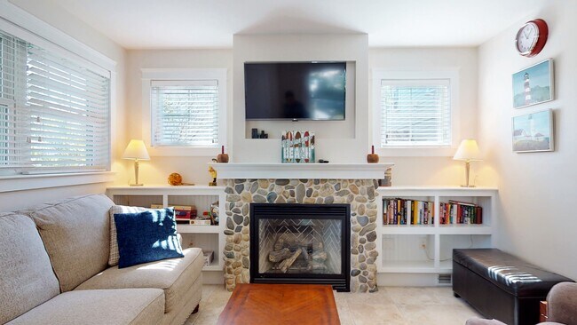 Photo - 1 Sea Rose Ln