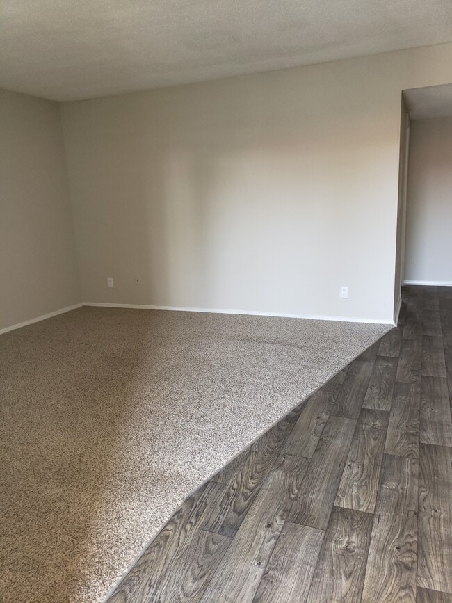 Living room - Spanish Oaks