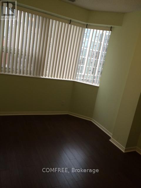 Photo - 393 King St W Unit 807