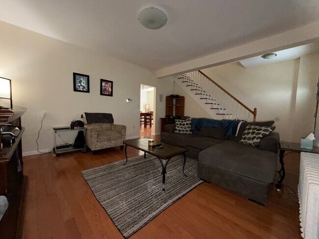 Photo - 34 Franklin St