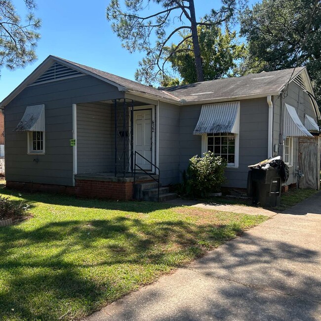 Photo - 432 Waller Ave