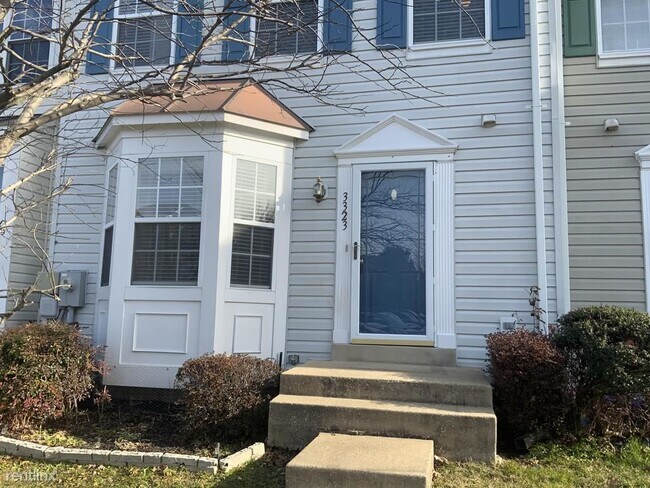 3 br, 3.5 bath Townhome - 3323 Hibiscus Court - 3 br, 3.5 bath Townhome - 3323 Hibiscus Court