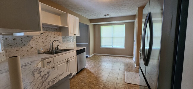 Room in House on Valley Green Rd