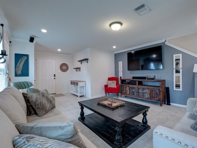 Photo - 13607 Abraham Lincoln St