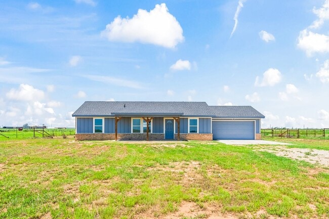 3 Bedroom 2 Bathroom Home on 1 Acre Lots! - 3 Bedroom 2 Bathroom Home on 1 Acre Lots!