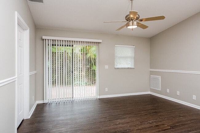 Photo - 3589 Quentin Ave