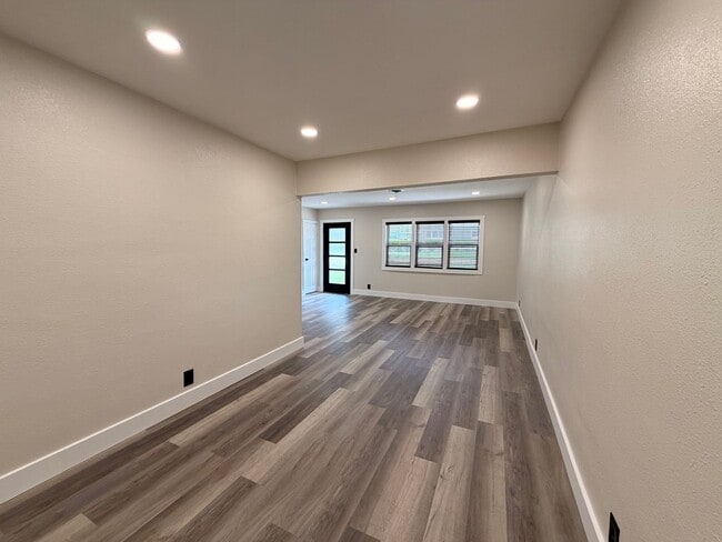 Photo - Beautifully Remodeled Zero Entry 2 Bedroom $1850