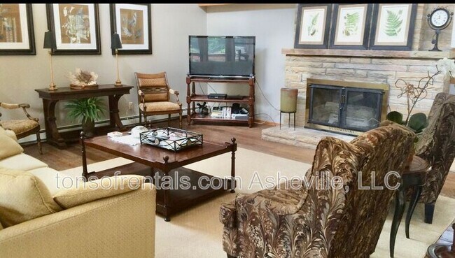 Photo - 4 Coma Lk Ln