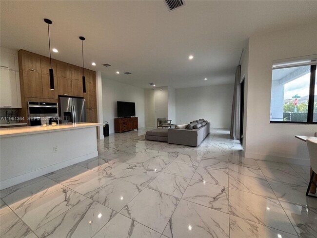 Photo - 4493 NW 81st Ave