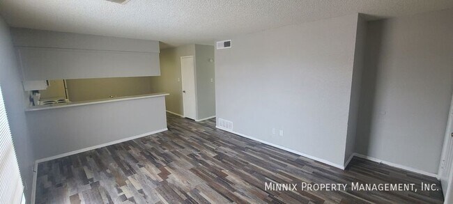 Photo - 3007 W Louisiana Ave Unit 01