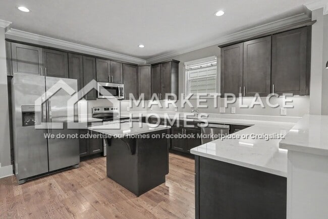 Photo - 2437/119 Bell St