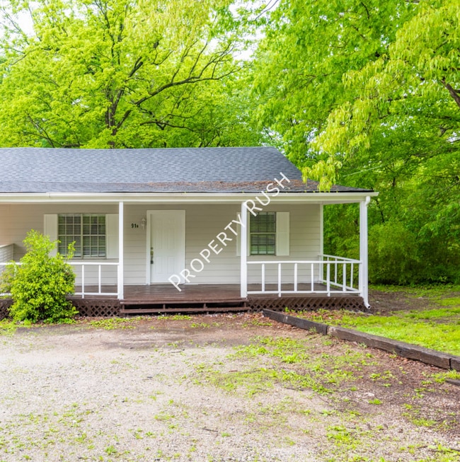 Building Photo - 91 Circle Dr Unit B