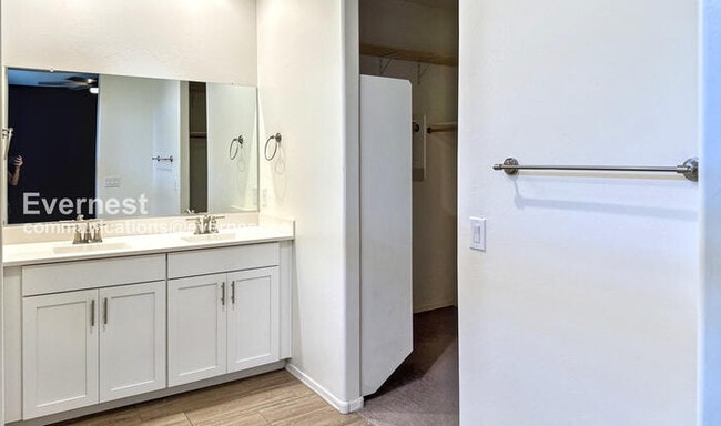 Photo - 10667 W Filbert St