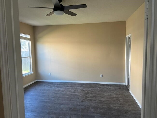 Photo - 18646 Flagstone Creek Rd