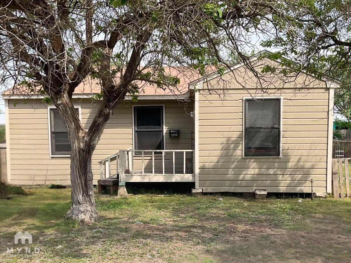 Photo - 1322 Verbena St