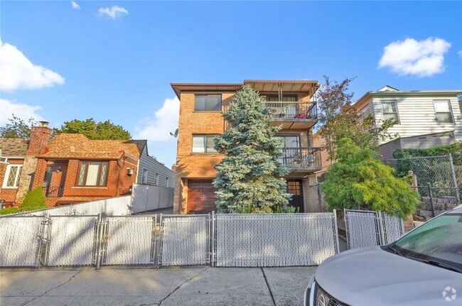 Building Photo - 85-87-87 67th Ave Unit 1 Rental