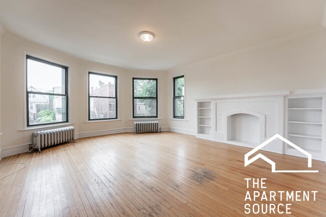 Photo - 2337 N Spaulding Ave Unit 1B