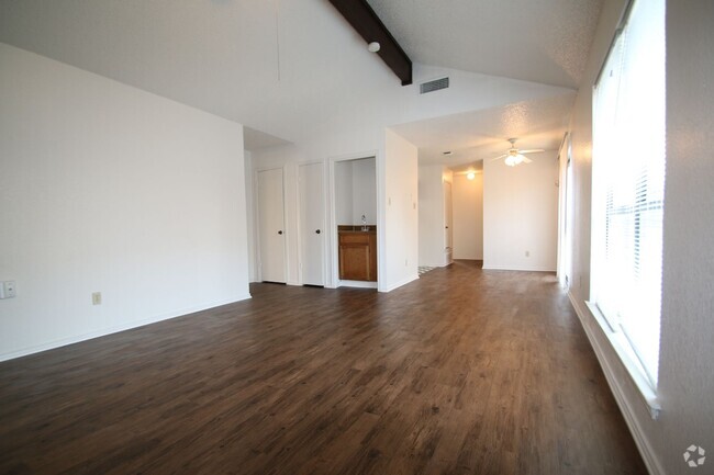 Building Photo - 6813-6815 S Creek Dr Unit 6815 Rental