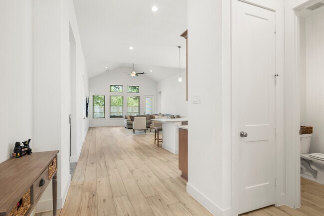 Photo - 7403 Hanover Ln