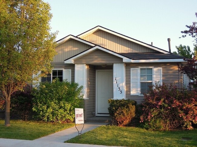Building Photo - 3 Bedroom Patio Home