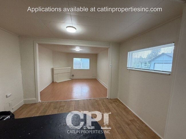 Photo - 323.5 15th Ave