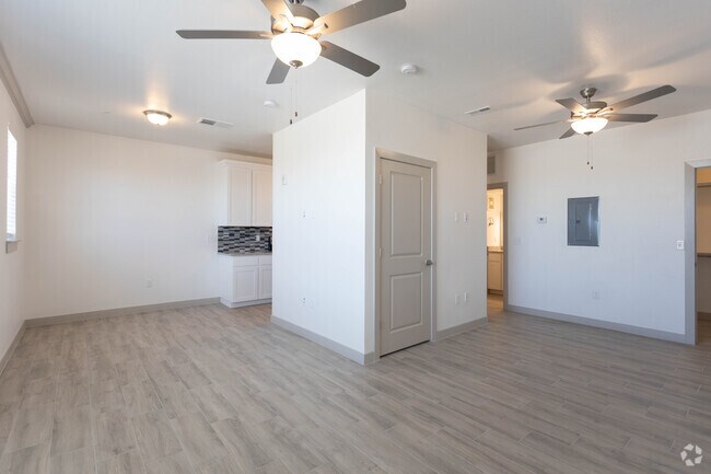 1BR, 1BA - Soho - Solaire at Montecillo