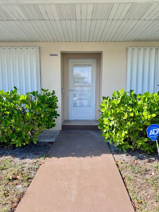 Building Photo - 20834 Sedgewick Dr Unit 327