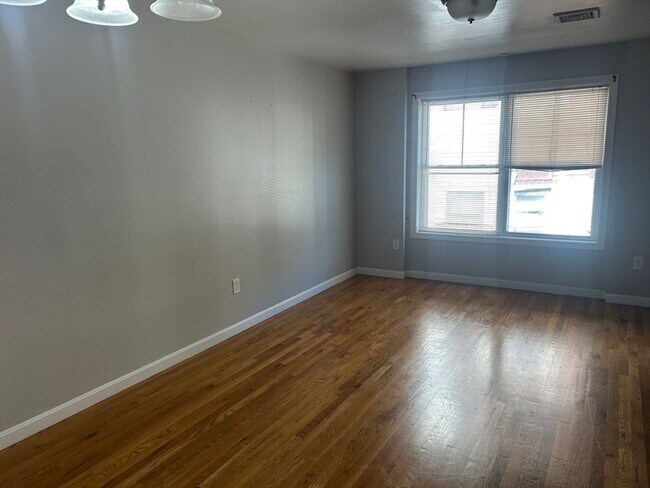 Photo - 183 Washington Ave