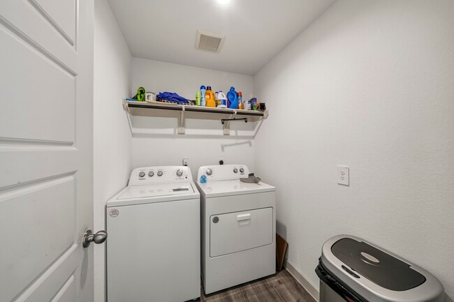 919 Tall Shire Ct