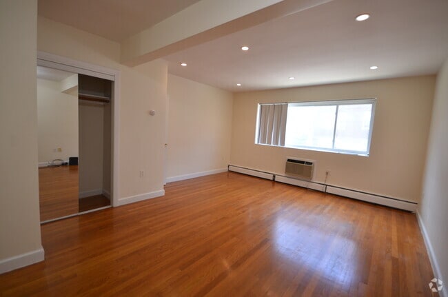 Building Photo - 40 Gardner St Unit 23 Rental
