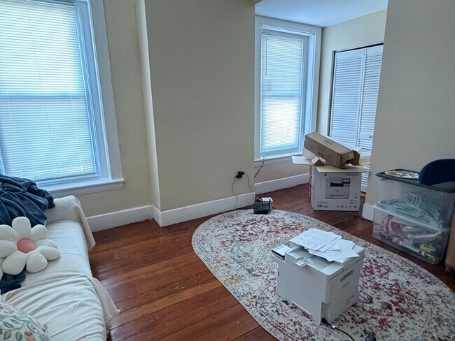 Photo - 227 Roxbury St Unit 3