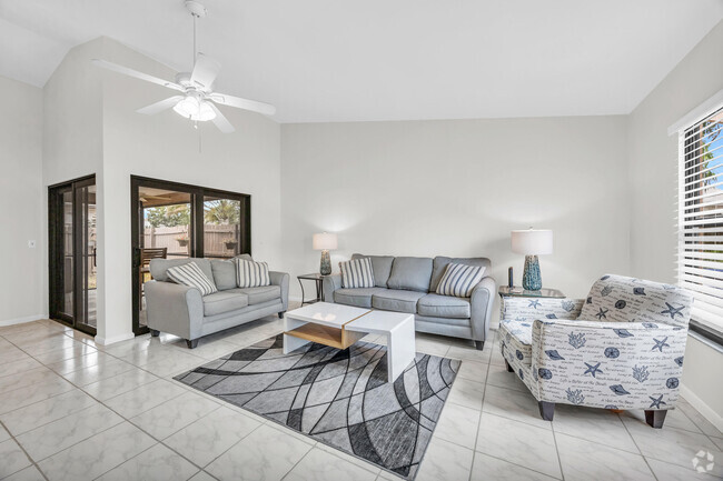 Building Photo - 130 Sherwood Cir Unit 14d Rental