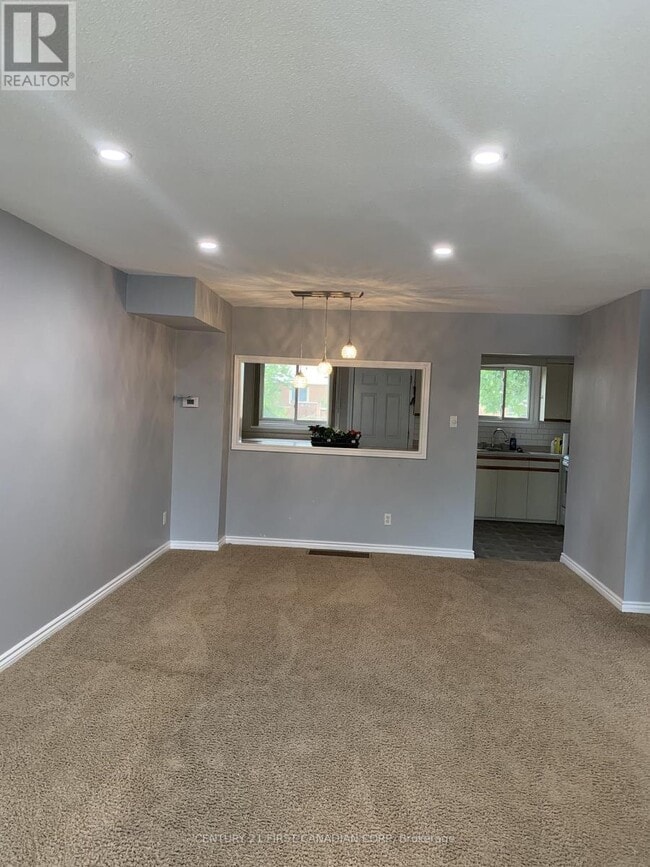 Photo - 51 Sholto Dr