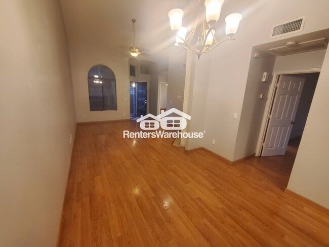 Photo - 1718 S Longmore