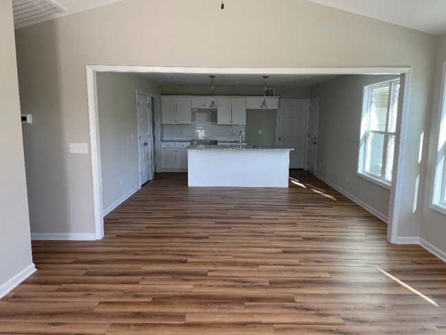Photo - 212 Mitchner St