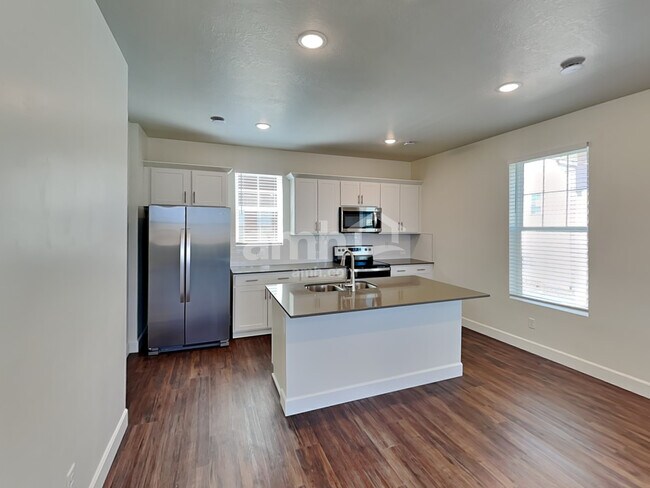 Photo - 11022 S Trocadero Ave