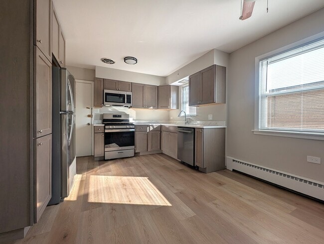 Photo - 300 S Austin Blvd