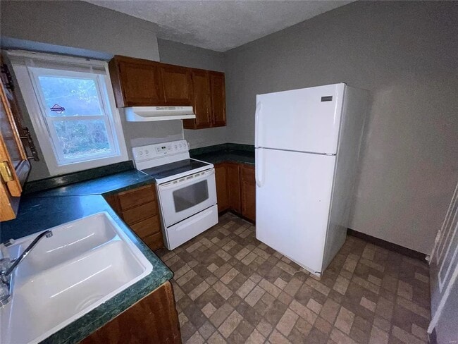 Photo - 207 Newell Dr