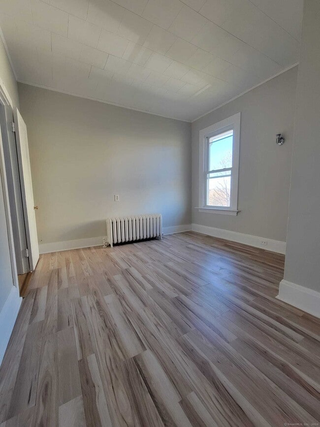 Photo - 766 Broad St Unit 3