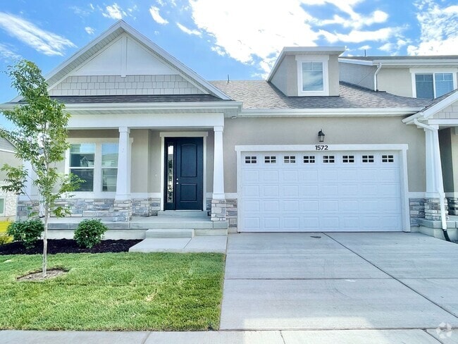 Building Photo - Gorgeous Lehi Home at The Exchange!