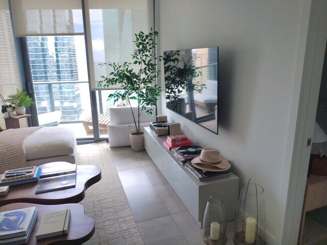 Photo - 1300 S Miami Ave Unit L-04